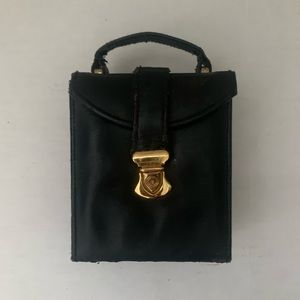 Travel jewelry organizer.